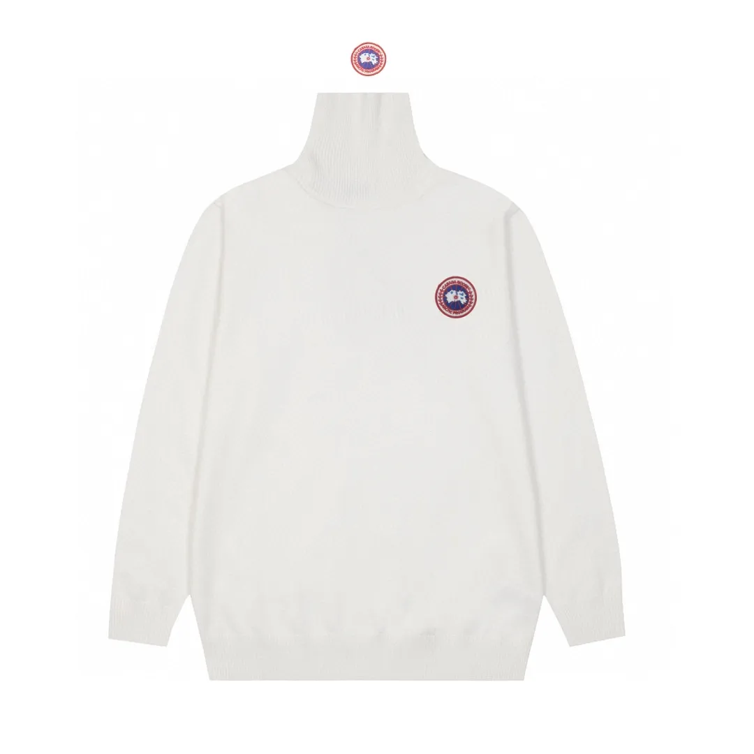 Canada Goose Classic exclusive logo autumn and winter New Arrival logo turtleneck sweater, market exclusive autumn and winter turtleneck sweater. Classic Black White color, soft, delicate and comfortable to the touch, and the texture is excellent, soft to the skin, comfortable and not irritating. This sweater is extremely comfortable whether worn alone or layered under it. Minimalism highlights the temperament, exquisite details, and the upper body effect is very good. There is no age limit, and it is the best product on the Internet! Color: White, Black Size: M-3XL